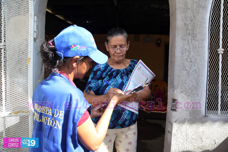 Gobierno Sandinista saluda a las mujeres con entrega de t&iacute;tulos de propiedad